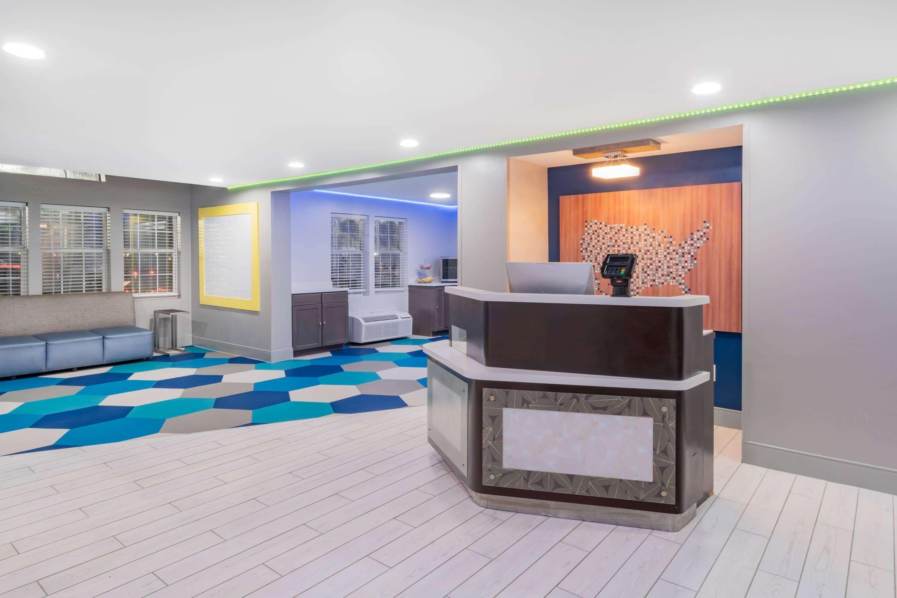 Microtel Inn By Wyndham Athens Exterior foto